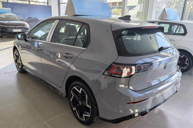 大众 高尔夫 2025款 300TSI R-Line车身外观6003