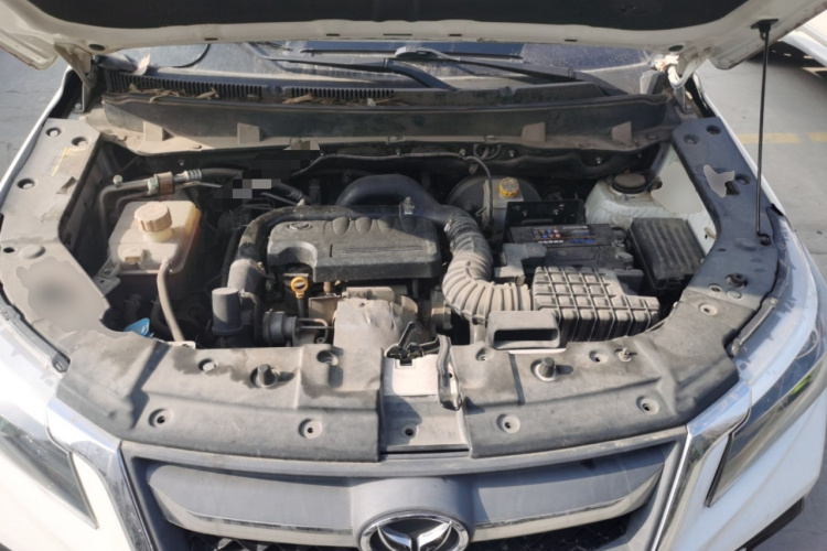 北汽幻速S5 2017款 1.3T 手动尊贵型机舱底盘24