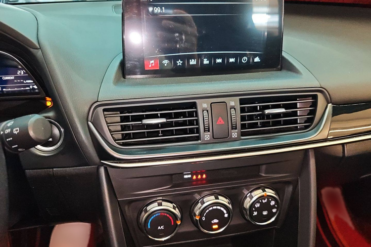 马自达CX-4 2021款 2.0L 自动两驱蓝天活力版局部细节16