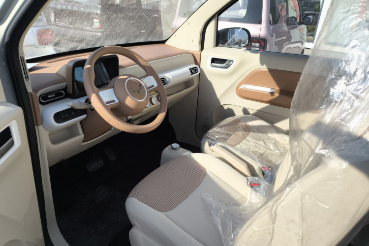 五菱汽车 宏光MINIEV 2024款 第三代 215km 青春版中控内饰7003