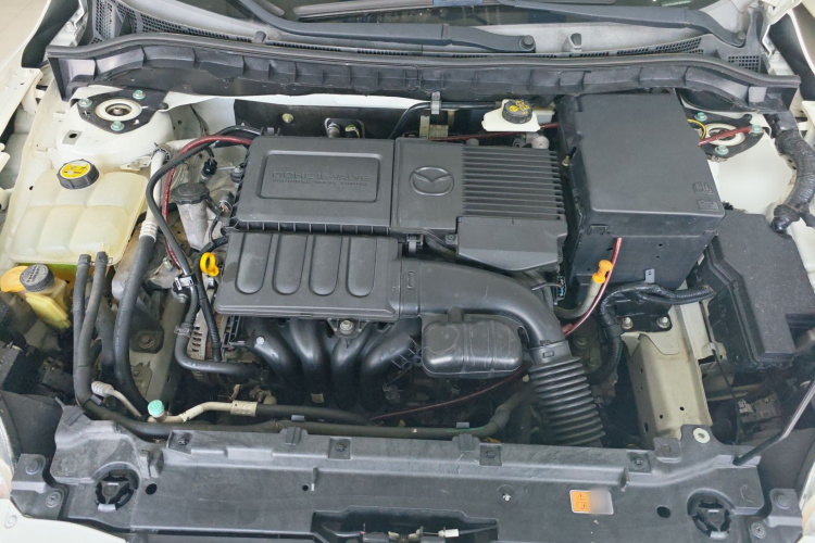 马自达3星骋 2015款 两厢 1.6L 自动精英型机舱底盘24