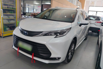 丰田 赛那SIENNA 2023款 2.5L混动 舒适版