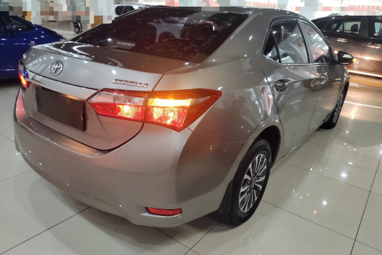 丰田 卡罗拉 2017款 改款 1.2T S-CVT GL车身外观6005