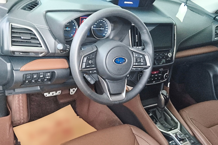 斯巴鲁 森林人 2019款 2.0i 智擎旗舰版EyeSight中控内饰13