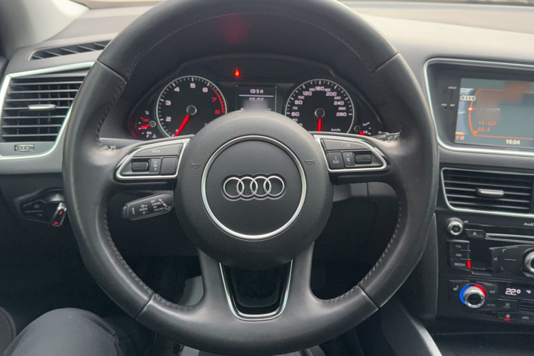 奥迪Q5 2015款 40 TFSI 技术型局部细节13