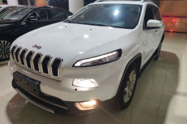 Jeep 自由光 2016款 2.4L 优越版