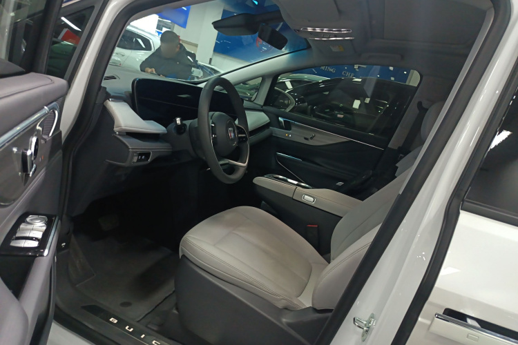 别克GL8 2025款 陆尊 尊享版中控内饰7003