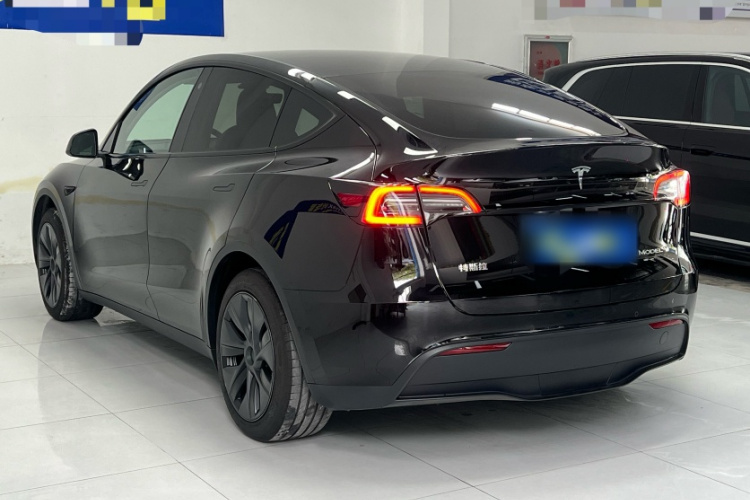 特斯拉 Model Y 2023款 后轮驱动版车身外观6003