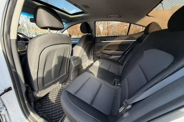 现代 领动 2016款 1.6L 自动智炫·精英型中控内饰7003