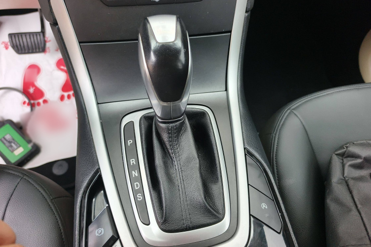 福特 锐界 2016款 EcoBoost 245 两驱精锐型 5座局部细节18