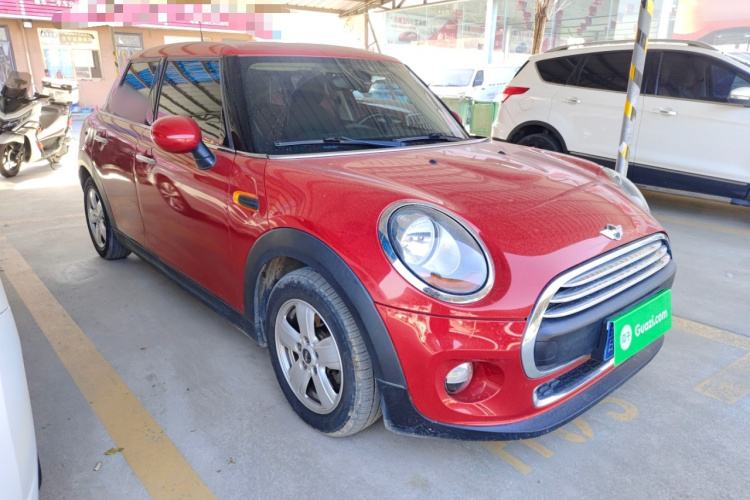 MINI 2015款 1.2T ONE 五门版车身外观3