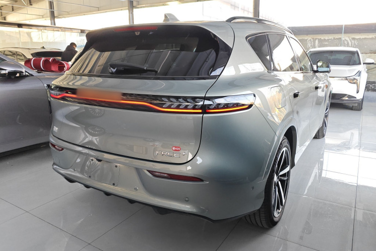 岚图汽车 岚图FREE 2025款 FREE+ 后驱乾崑版车身外观7