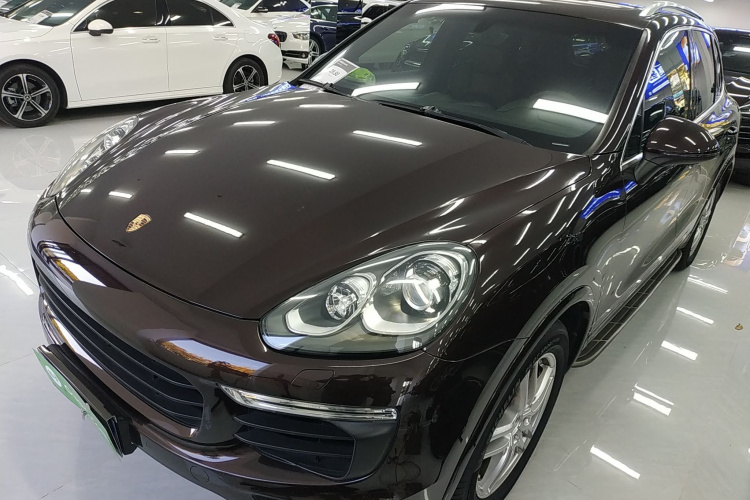 保时捷 2016款 Cayenne 3.0T车身外观1