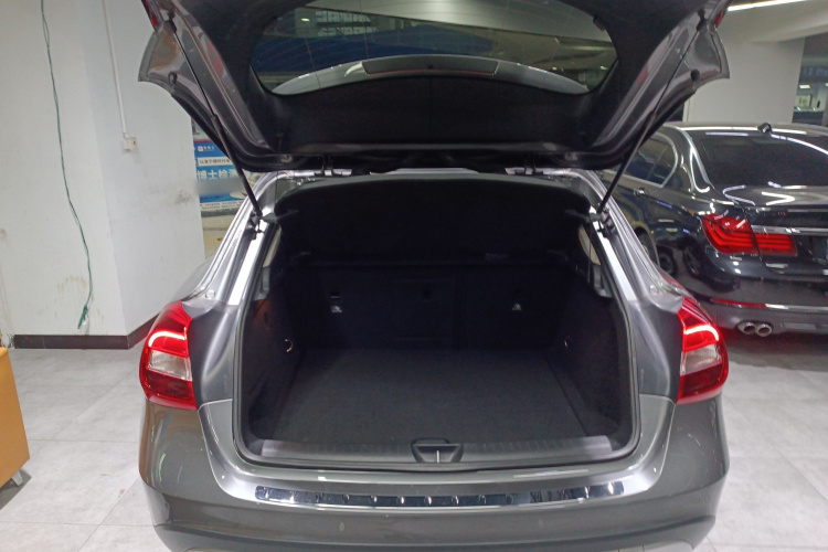 奔驰GLA 2016款 GLA 200 动感型局部细节23