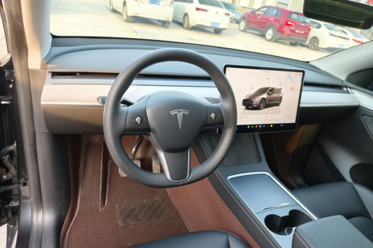 特斯拉 Model Y 2024款 长续航全轮驱动版局部细节19
