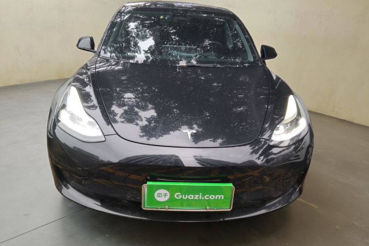 特斯拉 Model 3 2022款 后轮驱动版车身外观2