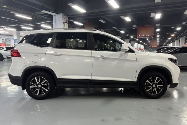 东风风行 风行T5 2020款 1.6L 手动舒适型 国VI车身外观6006