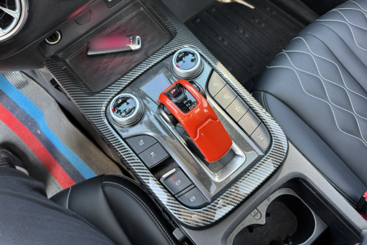 坦克300 2021款 越野版 2.0T 挑战者局部细节18