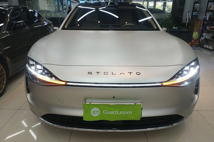 鸿蒙智行 享界S9 2024款 纯电 Ultra 四驱旗舰版车身外观2