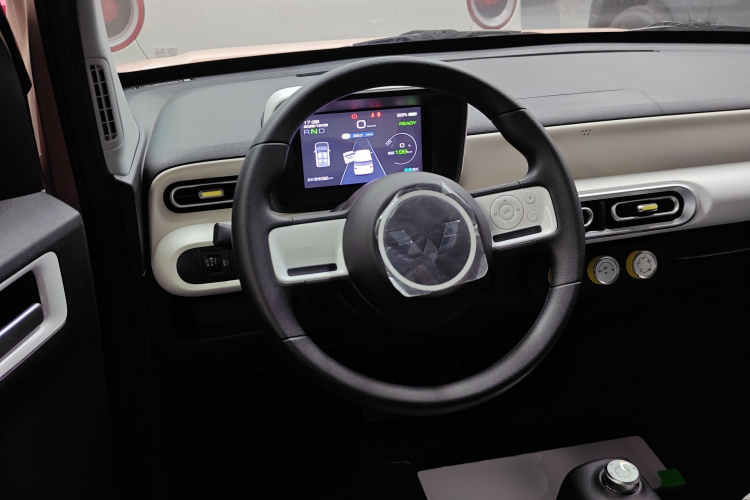 五菱汽车 宏光MINIEV 2024款 第三代 215km 青春版局部细节13