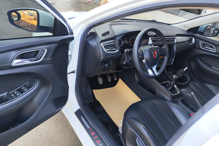 荣威i5 2019款 1.5L 手动4G互联朗豪版中控内饰20