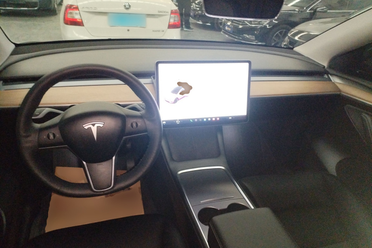 特斯拉 Model Y 2021款 长续航全轮驱动版 3D7中控内饰12