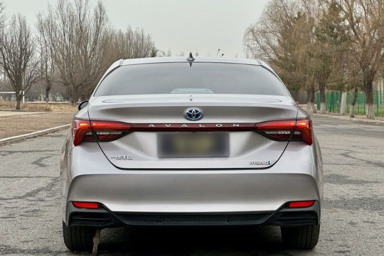 丰田 亚洲龙 2023款 双擎 2.5L 豪华版车身外观6007