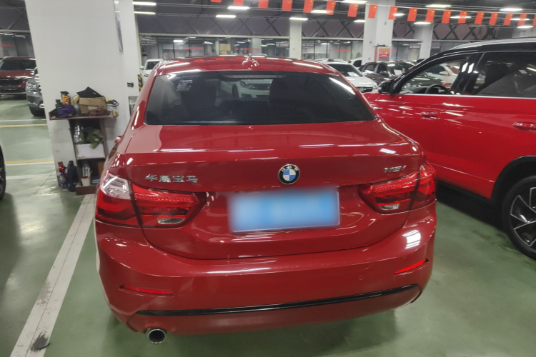 宝马1系 2017款 118i 运动型车身外观6