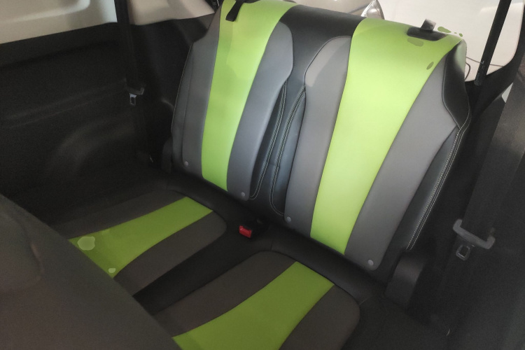 荣威 科莱威CLEVER 2021款 302km新四座超能版中控内饰21