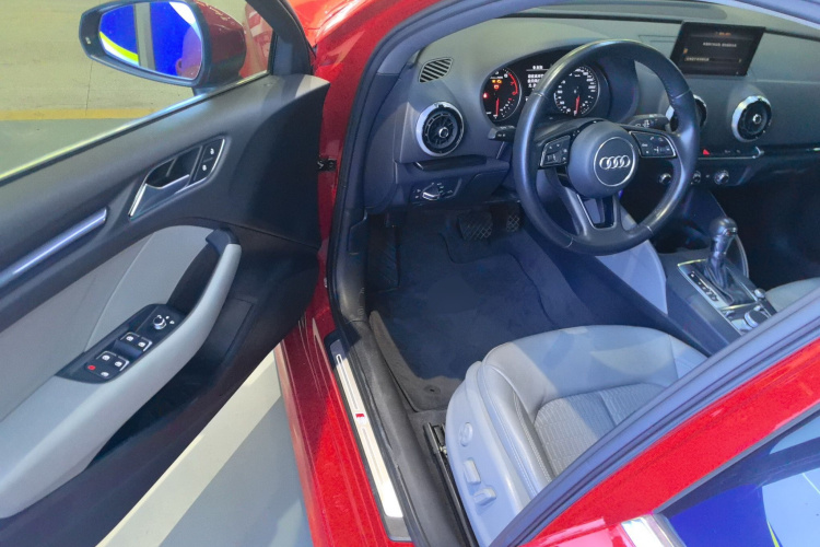 奥迪A3 2019款 Limousine 35 TFSI 时尚型 国VI中控内饰20