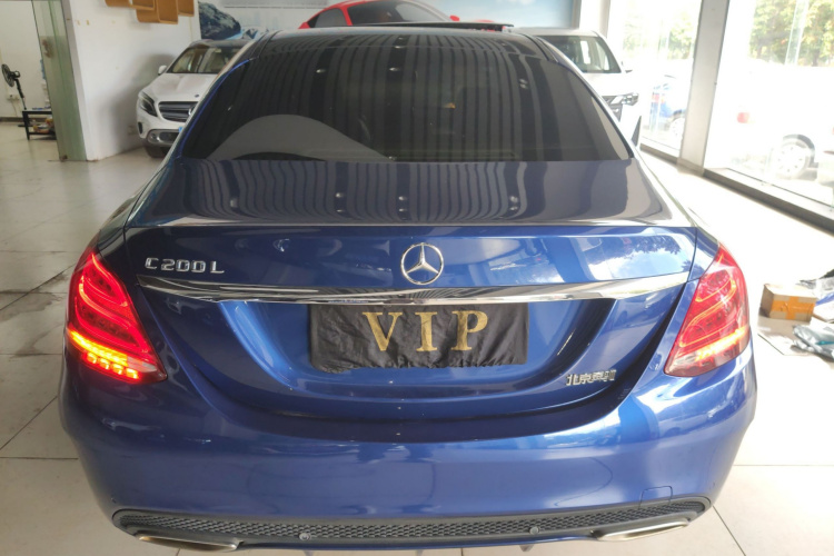 奔驰C级 2015款 改款 C 200 L 运动型车身外观6