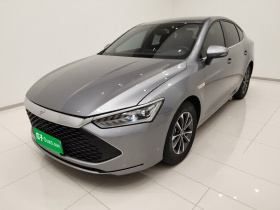 比亚迪 秦PLUS 2024款 荣耀版 DM-i 55KM领先型