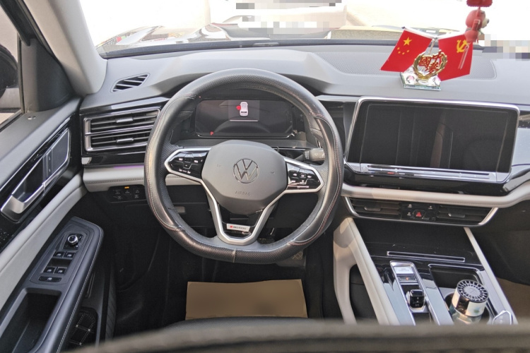 大众 途昂 2021款 380TSI 四驱尊崇豪华版中控内饰13