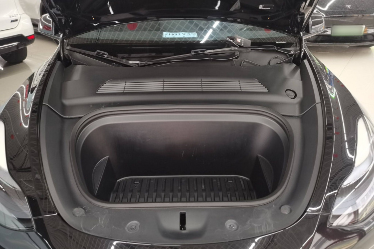 特斯拉 Model Y 2022款 改款 后轮驱动版机舱底盘24