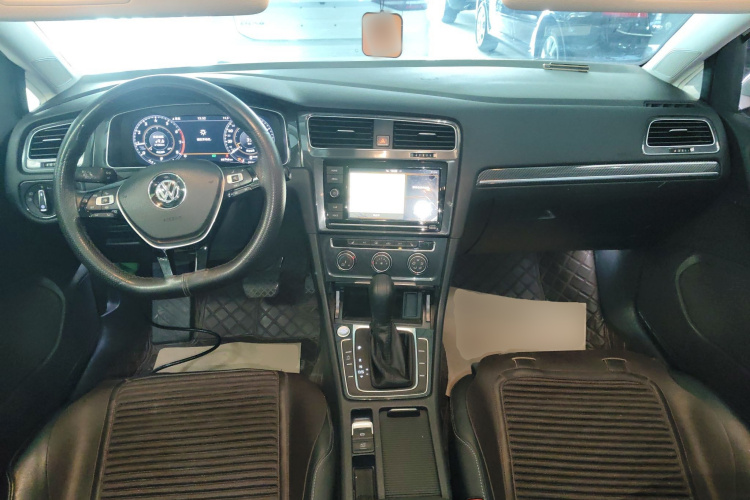 大众 高尔夫 2019款 280TSI DSG豪华型 国VI中控内饰12