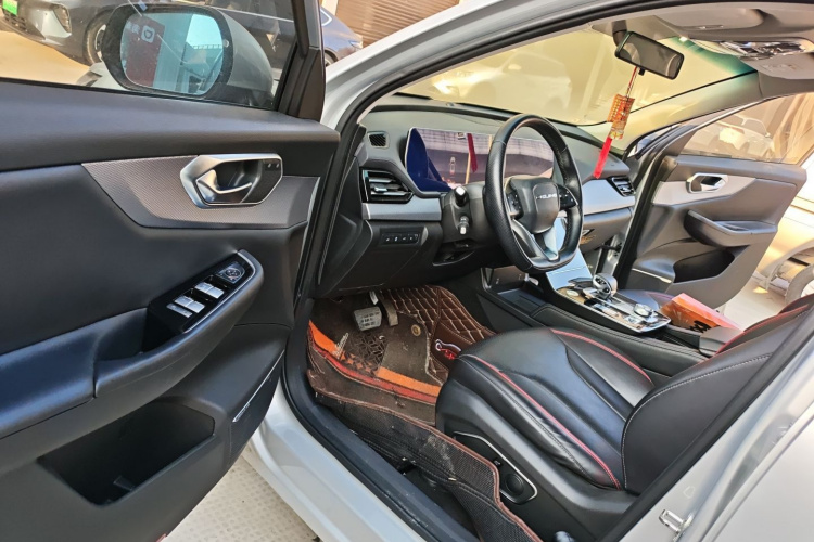 北京汽车 北京X7 2020款 1.5TD DCT致尚版中控内饰20