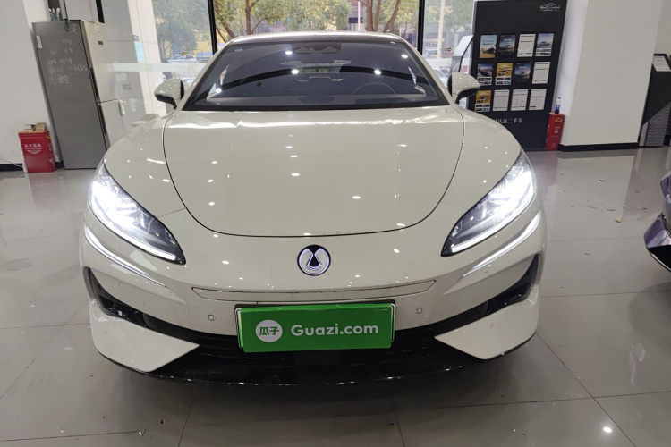 腾势Z9GT 2024款 1100四驱Ultra版车身外观2