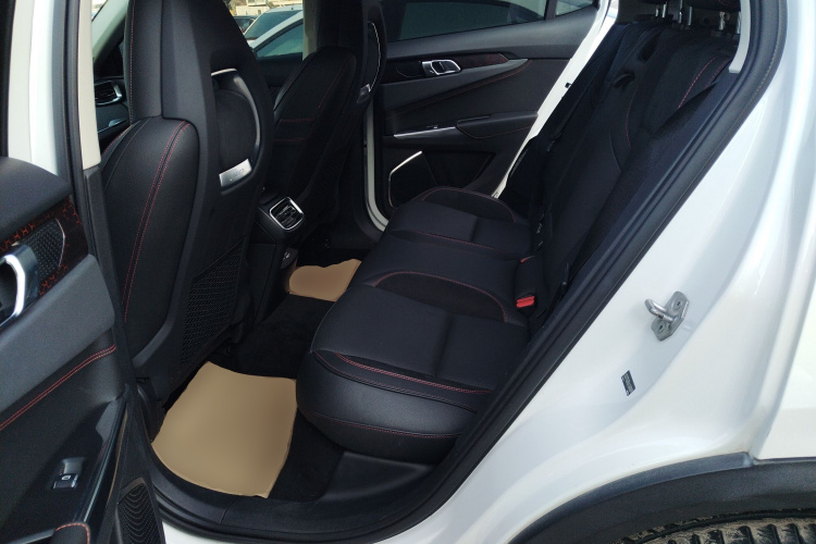 领克01 2017款 2.0T 四驱劲Pro版中控内饰7004