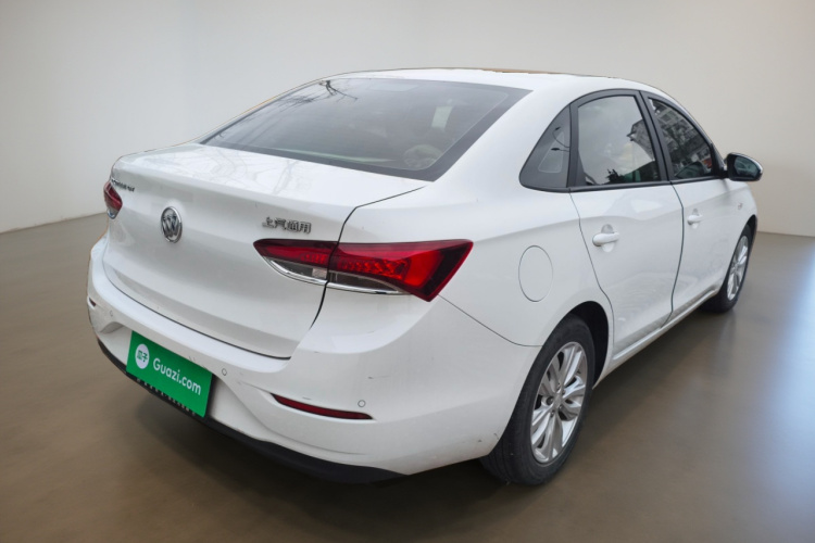 别克 英朗 2021款 改款 典范 1.5L 自动精英型车身外观7