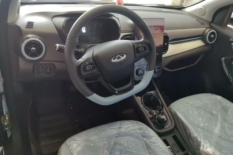 奇瑞新能源 小蚂蚁 2024款 青春版 251km 真爱版 23.99kWh中控内饰7003