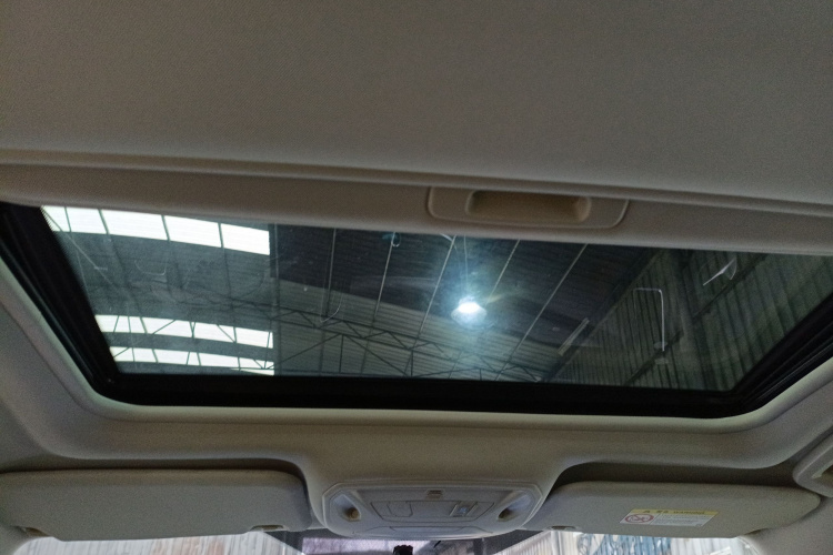 福特 福克斯 2018款 两厢经典 EcoBoost 180 自动精英型局部细节22