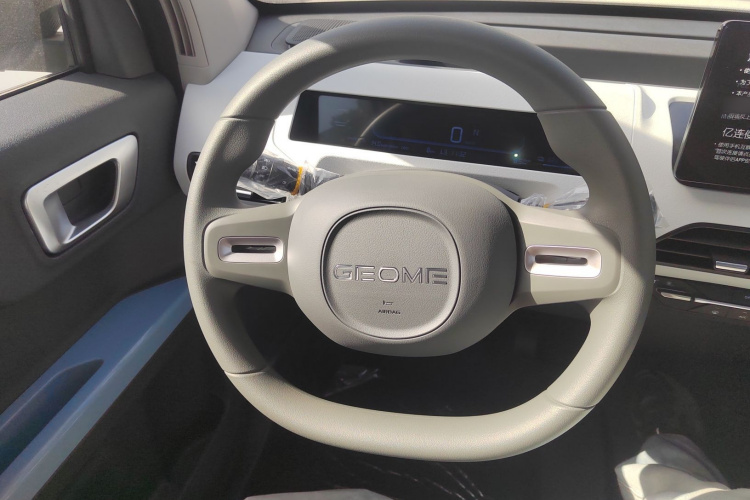 吉利银河 2024款 熊猫mini 200km 耐力熊中控内饰13