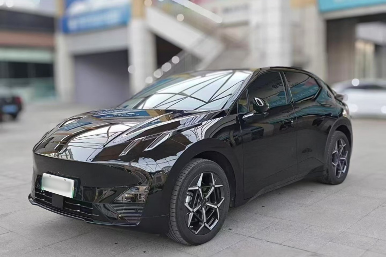 领克Z20 2025款 530km 后驱Pro车身外观1