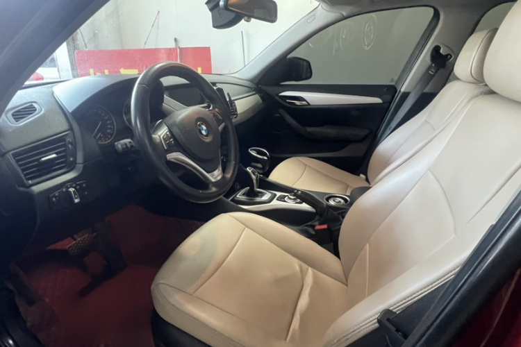 宝马X1 2014款 sDrive18i 时尚型中控内饰7004