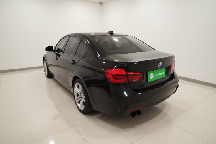 宝马3系 2019款 320Li M运动套装车身外观5