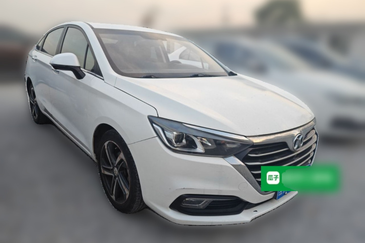 北京汽车 绅宝D50 2018款 1.5L CVT尊享智联版车身外观3