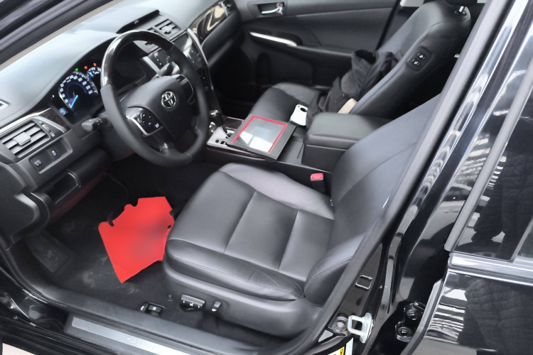 丰田 凯美瑞 2015款 2.0G 领先版局部细节19