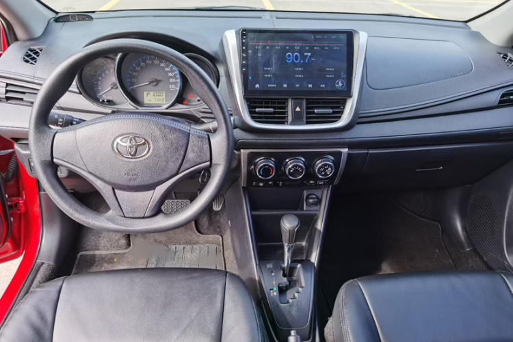 丰田 威驰FS 2017款 1.5L CVT锋驰版中控内饰7002