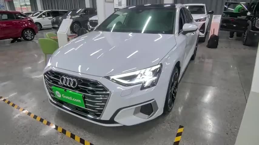 奥迪A3 2023款 改款 A3L Limousine 35 TFSI 豪华致雅型实拍1