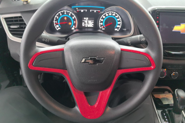 雪佛兰 科沃兹 2019款 320 自动欣享天窗版中控内饰13